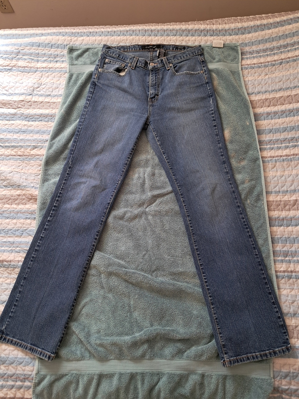 Calvin Klein Jeans Womens Size 8 Blue Bootcut Denim Medium Wash Stretch CKJ